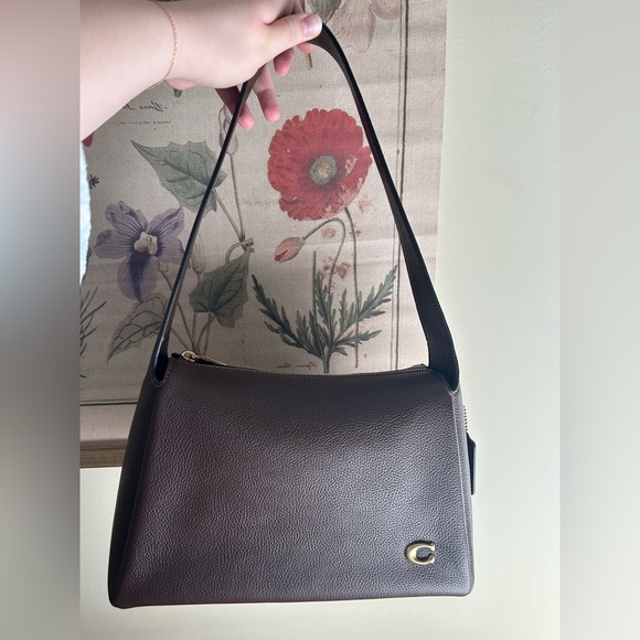 Coach Lola shoulder bag in Maple EUC - Picture 5 of 11